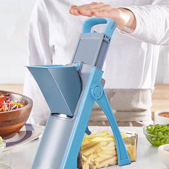 Mandoline cuisine bleu ciel